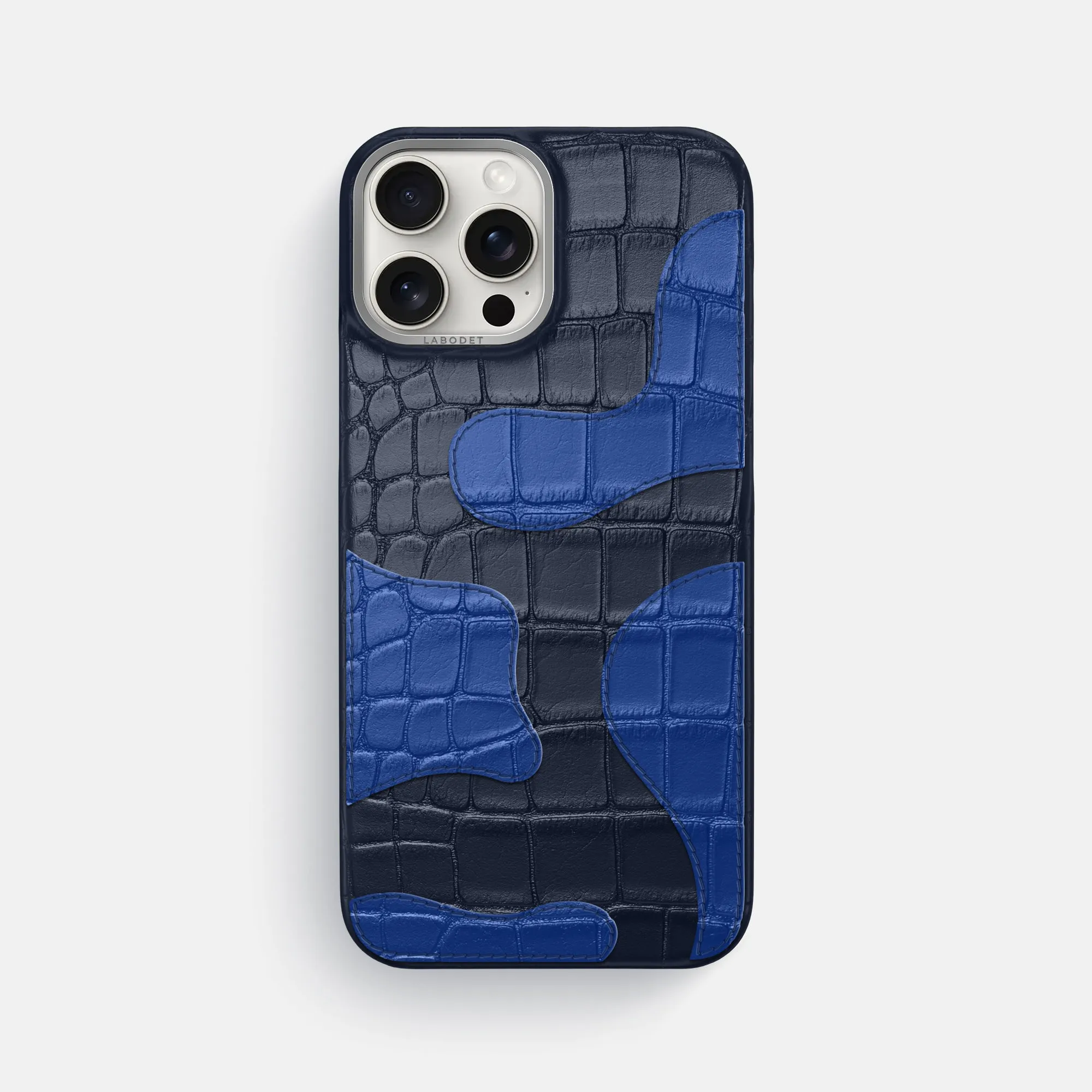 Camouflage Case For iPhone 16 Pro Max In Alligator Sleek Texture