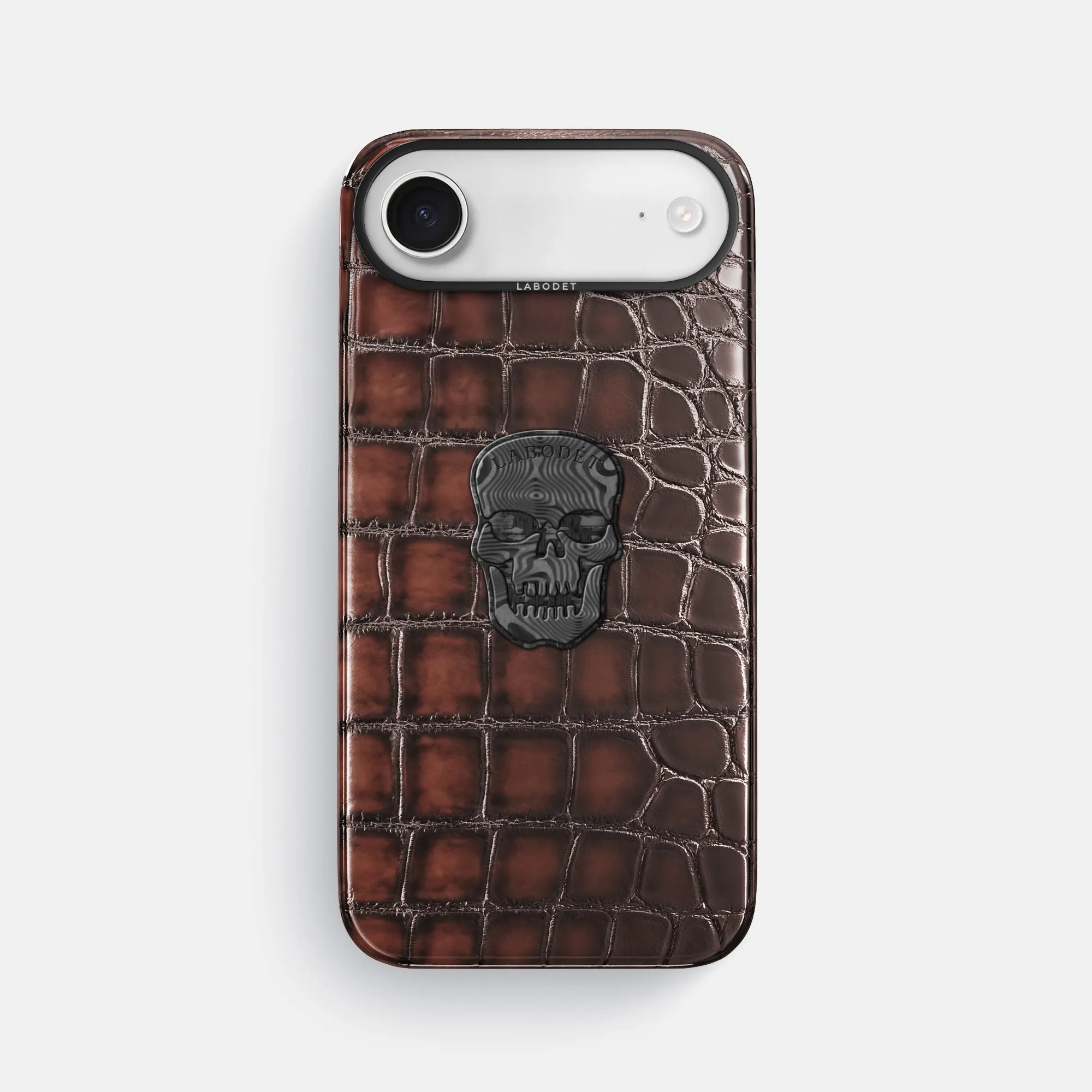 Classic Case With Carbon Skull For iPhone 17 Air In Patina Alligator Light Form