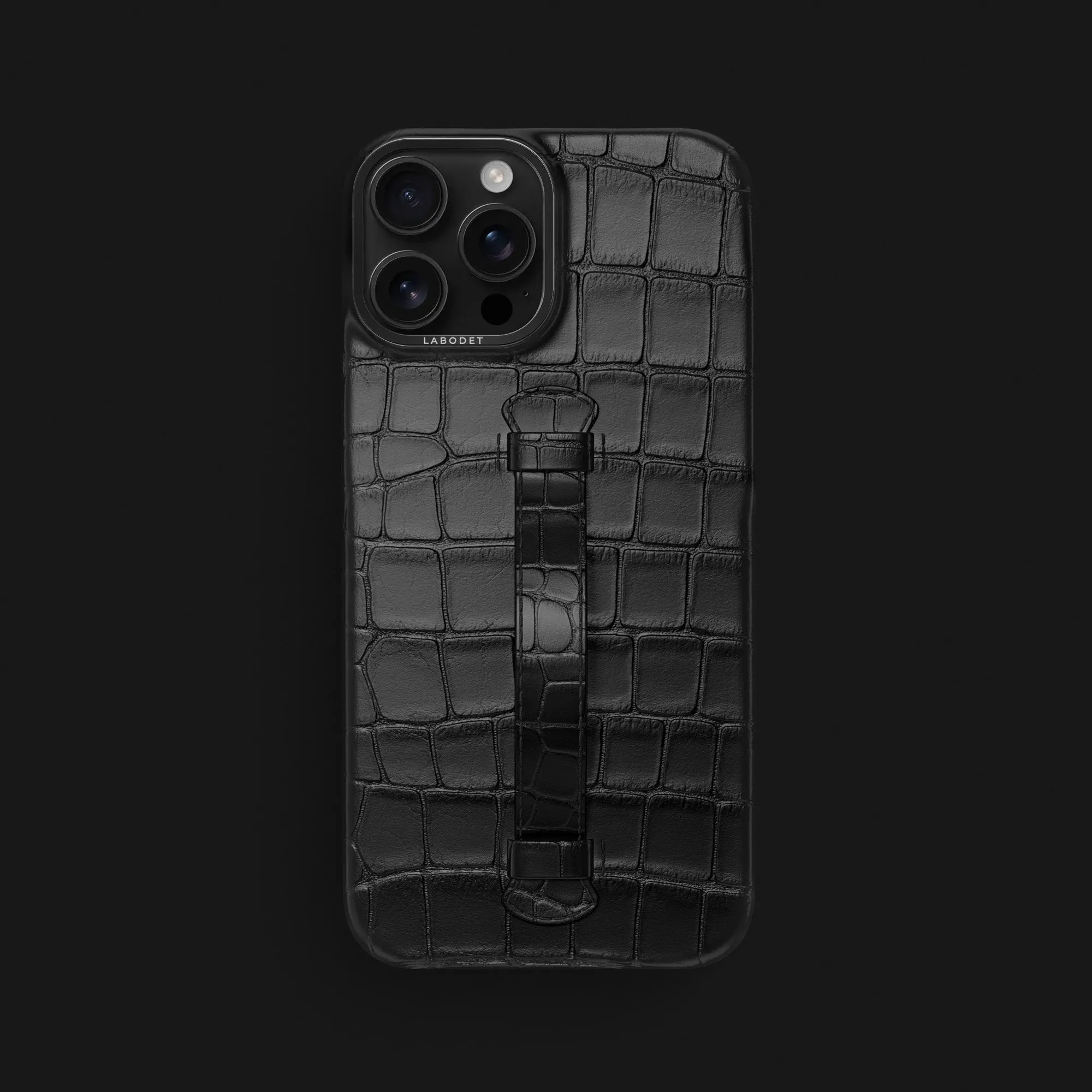 Center Handle Edition Black For iPhone 16 Pro Max In Alligator Slim Texture Modern Look