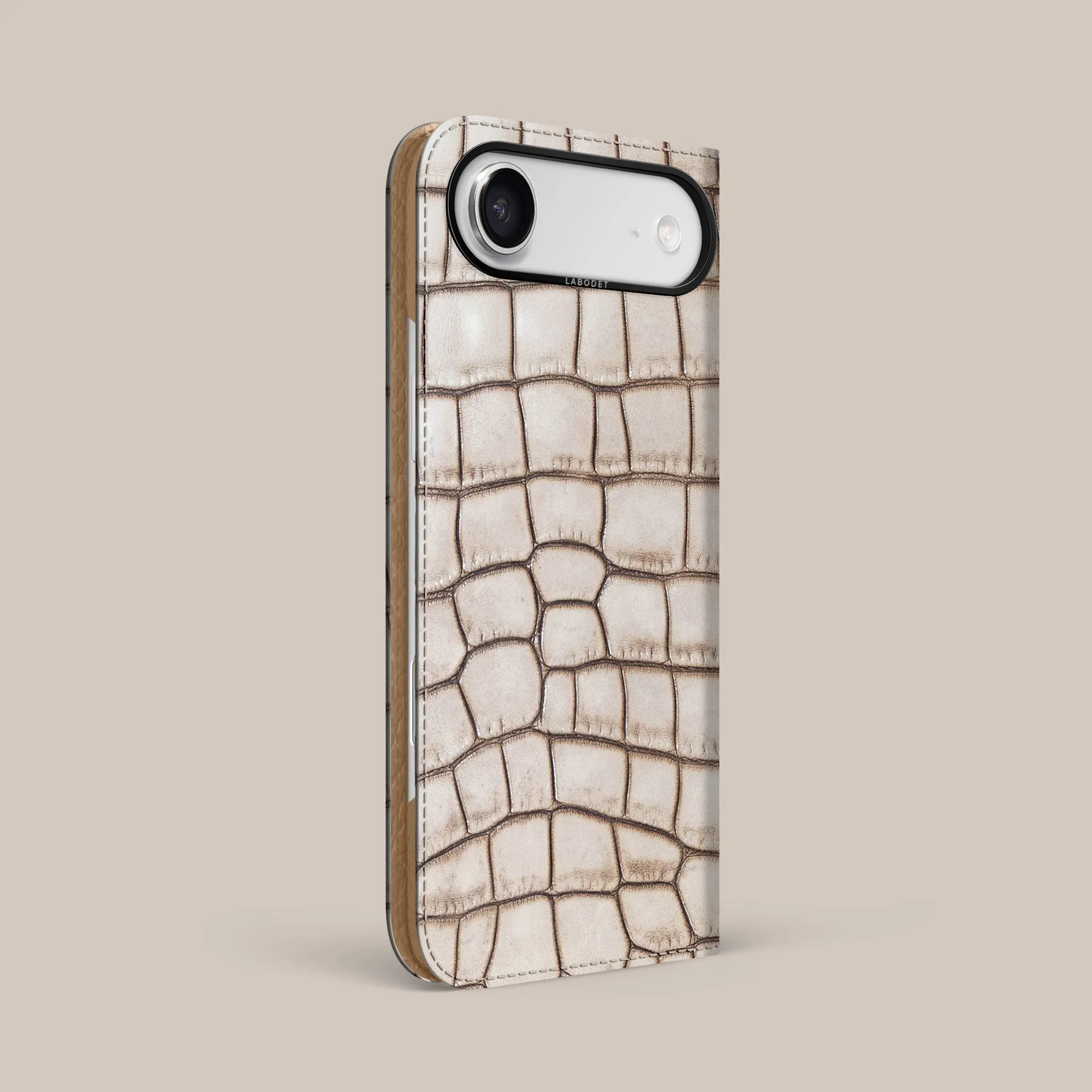 Folio Case 1/1 Cafe Creme For iPhone 17 Air In Alligator Polished Detail Edge
