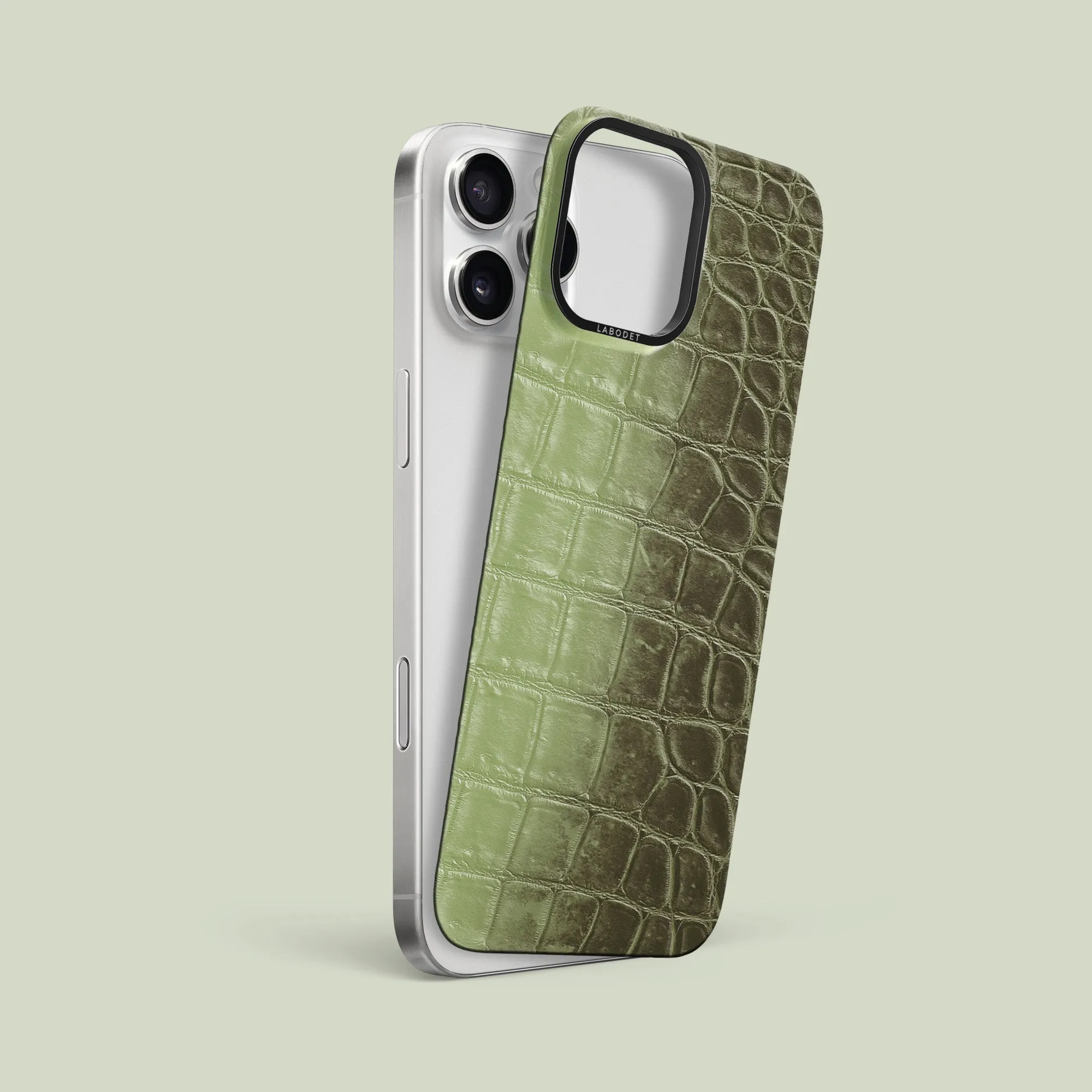 MagSafe Mask Celadon Green For iPhone 16 Pro Max In Himalayan Crocodile Protective Layer
