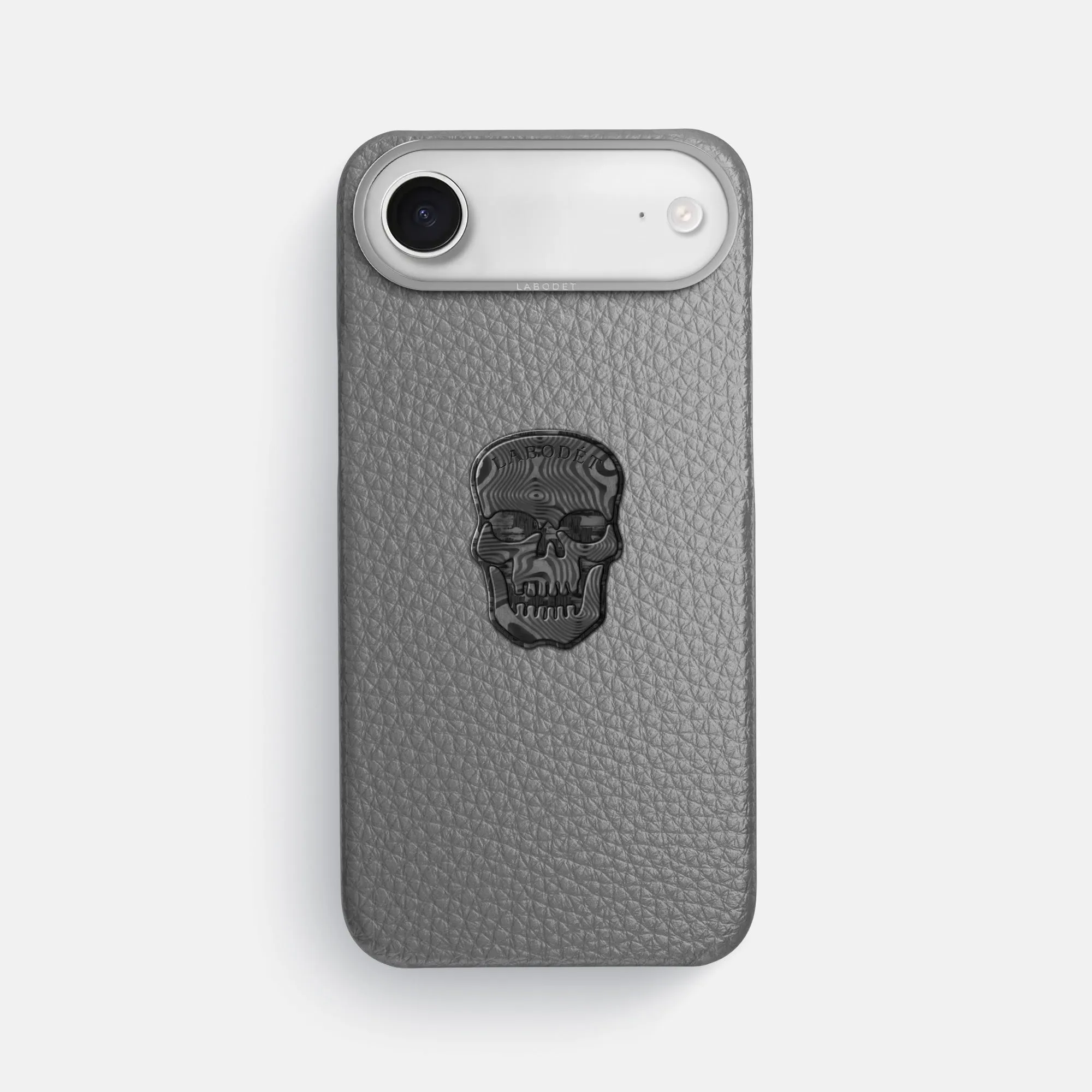Classic Case With Carbon Skull For iPhone 17 Air In Calf Glossy Texture Layer Slim Look