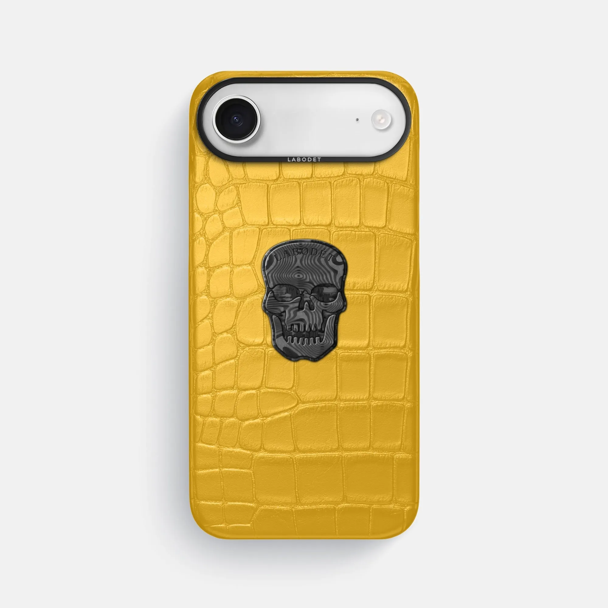 Classic Case With Carbon Skull For iPhone 17 Air In Alligator Comfort Pattern Texture
